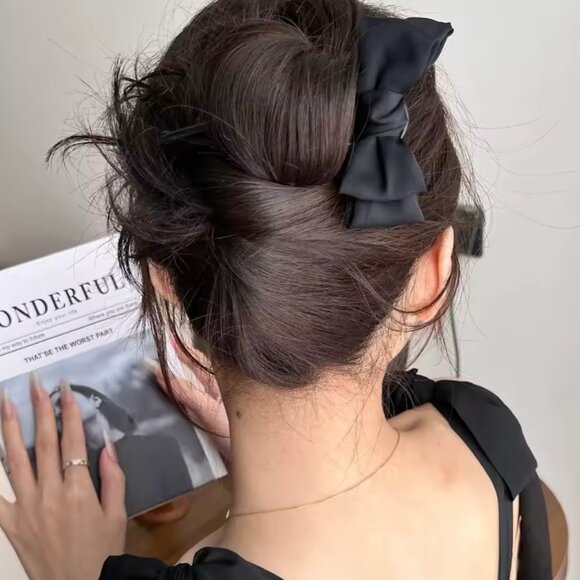Black Bow Hair Clip Set - Picture 1 of 5